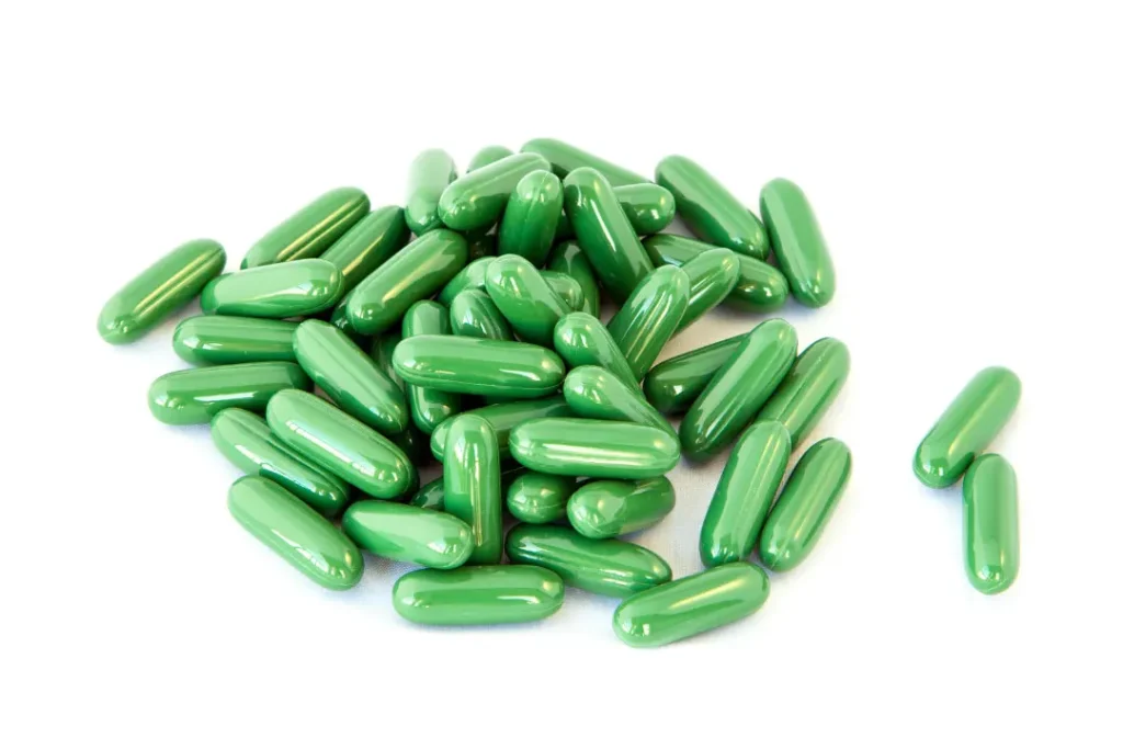 green pills on white background.
seed synbiotic reviews